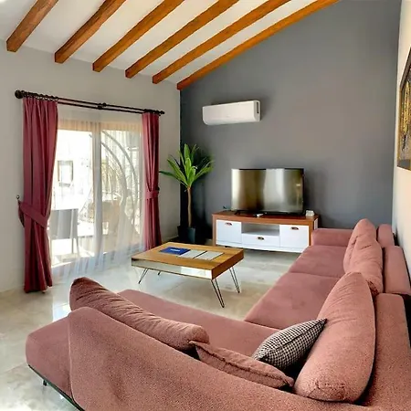 Likya Safir 2+1 Villa, Oezel Havuzlu, 别墅 *