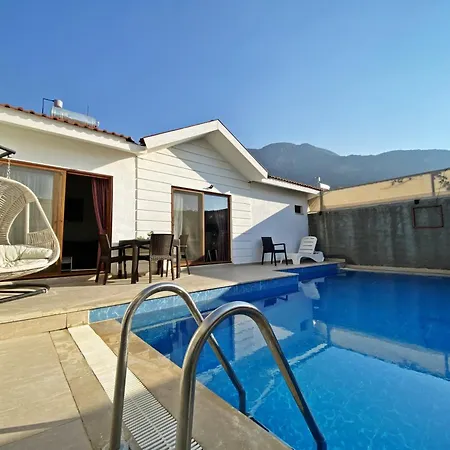 Likya Safir 2+1 Villa, Oezel Havuzlu, 别墅 费特希耶
