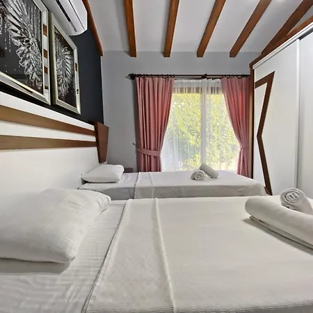 Likya Safir 2+1 Villa, Oezel Havuzlu, 别墅