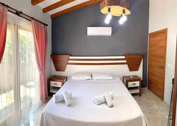 Likya Safir 2+1 Villa, Oezel Havuzlu, Vilă Fethiye