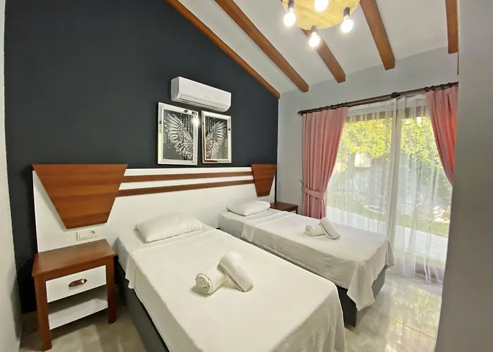 Likya Safir 2+1 Villa, Oezel Havuzlu, Vilă *